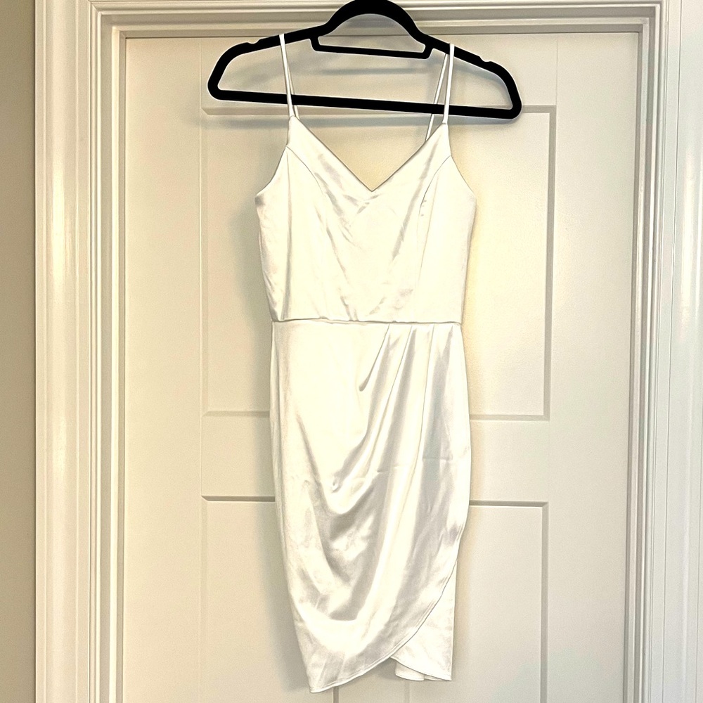 NWOT Lulus Mini Dress